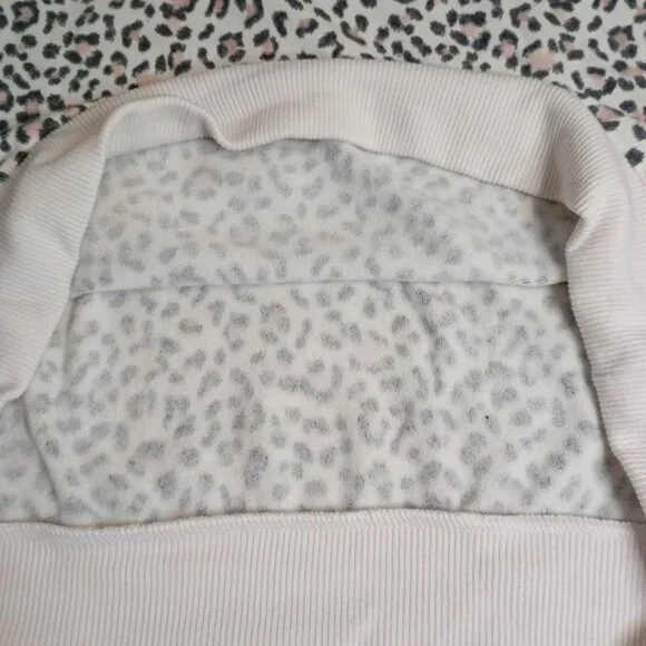 NWT Victorias Secret Leopard Print Crewneck Sweatshirt L/G White & Pink - Picture 6 of 10